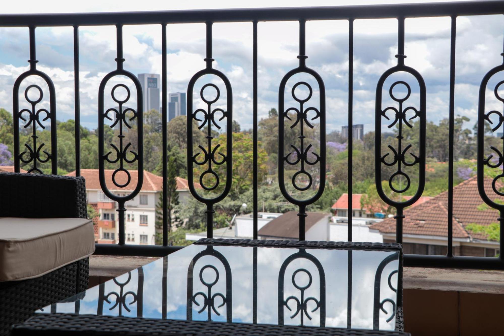 Gemsuites Serviced Apartments State House Nairobi Buitenkant foto