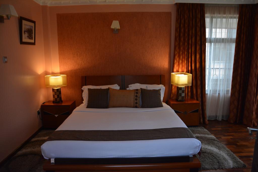 Gemsuites Serviced Apartments State House Nairobi Buitenkant foto