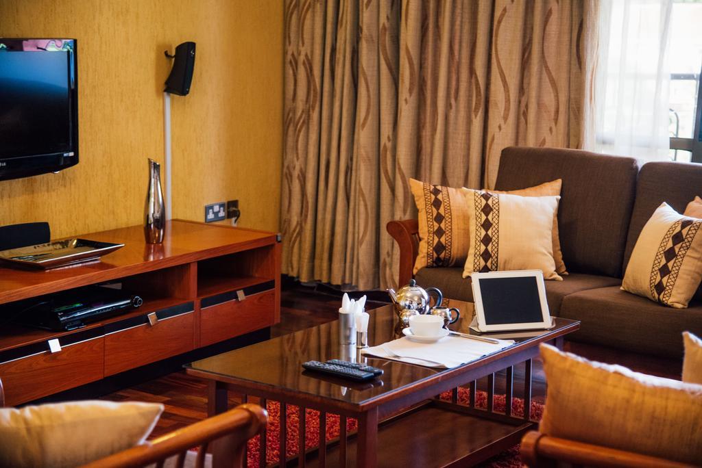 Gemsuites Serviced Apartments State House Nairobi Buitenkant foto
